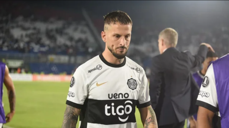 Tras un puñado de partidos, Benedetto rescindirá contrato con Olimpia de Paraguay | Deportes