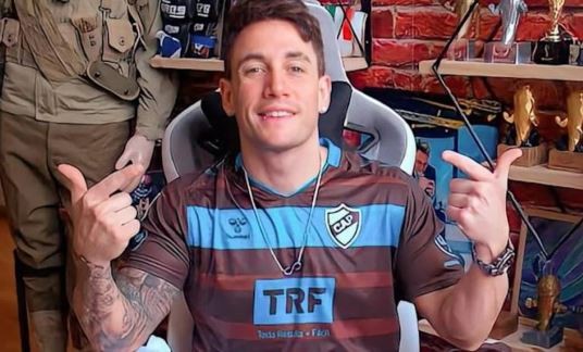 Momo anunció que cumplirá su polémica promesa por Platense campeón: una foto en OnlyFans | Deportes