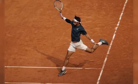 Polémica en el Roland Garros: Musetti golpeó a una jueza de línea y solo fue advertido por el árbitro | Deportes