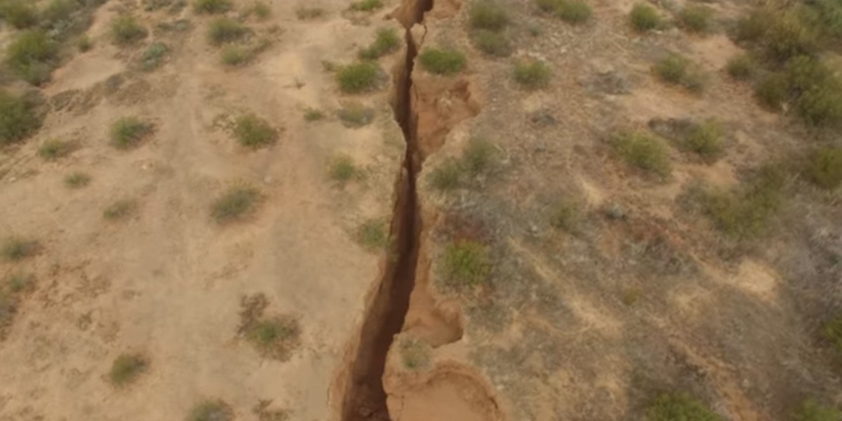 Misterio por la grieta de tres kilómetros que apareció en el desierto de Arizona | Curiosidades