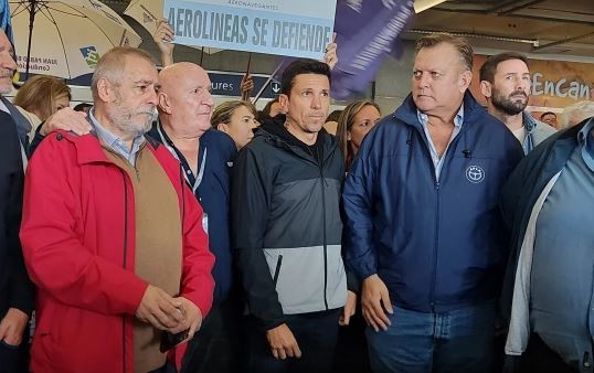 Gremios aeronáuticos denunciaron al Gobierno nacional ante el Comité de Libertad Sindical de la OIT | Política