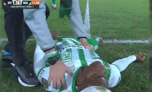 Conmoción en Colombia: Andrés Román se desmoronó sobre el terreno de juego en pleno partido | Deportes