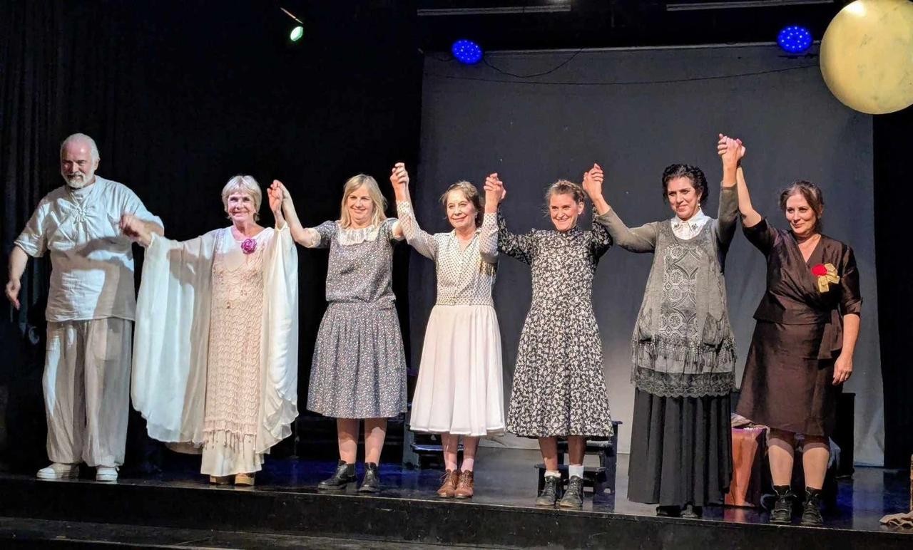 "Sueños escondidos en el mar", mujeres inmigrantes que constituyen el ser nacional | Espectáculos