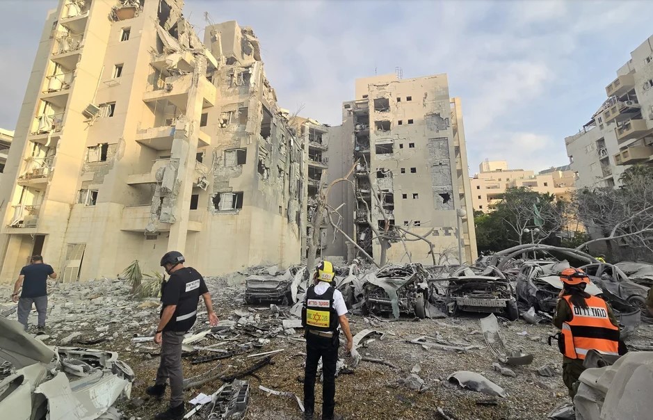 Irán bombardeó el sur israelí tras expirar el “alto al fuego total” anunciado por Trump | Internacionales