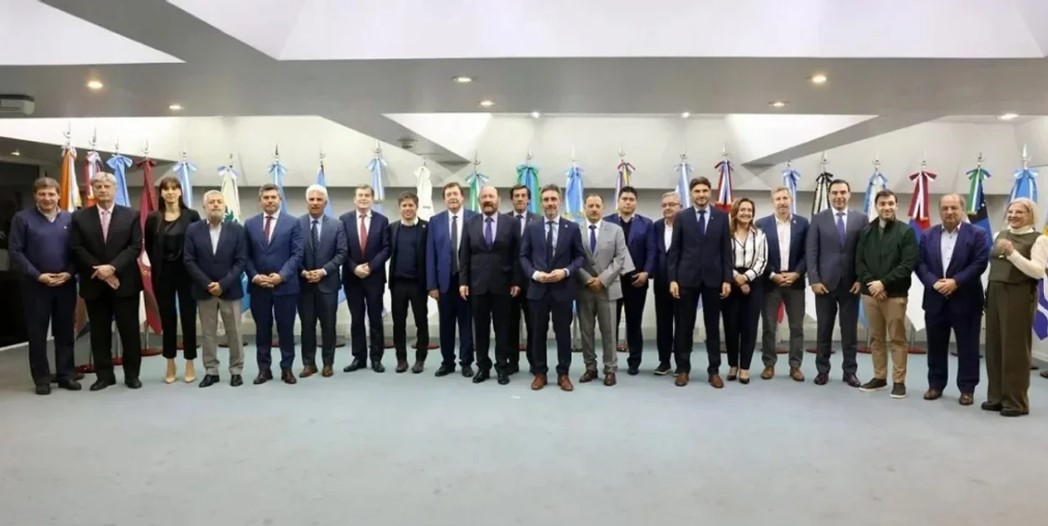 Se plantan los gobernadores: fracasó la negociación y le imponen su propia ley a Milei | Política
