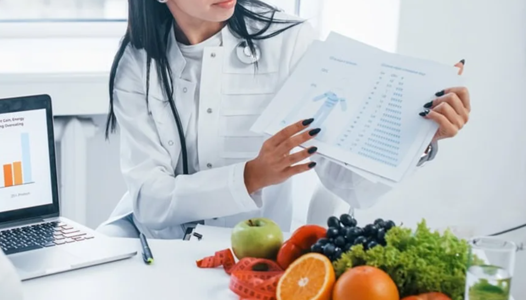 Nutricionista denunció una estafa: usan su imagen y voz para vender recetarios | Actualidad