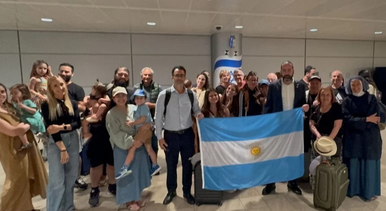 El Gobierno nacional reactivó el operativo de repatriación de argentinos en Israel | Política