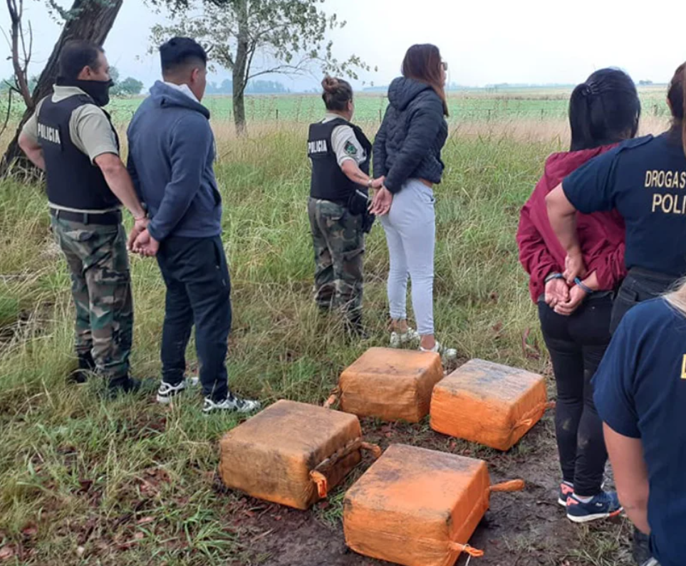 Droga arrojada desde una avioneta en Pergamino: condenaron a la “Reina del Sur” | Actualidad