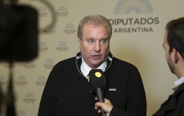 Con Alperovich en la mira, Milman insiste en cambiar a 75 años la edad mínima para la domiciliaria | Política