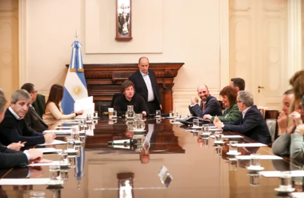 Fallo por YPF: Milei convocó a su Gabinete para definir la estrategia legal | Política