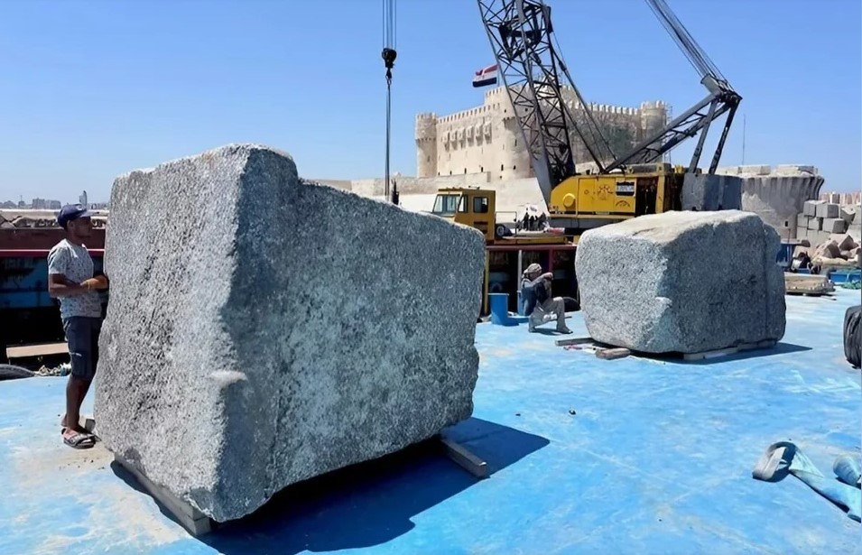 Recuperaron del Mar Mediterráneo los restos de las monumentales puertas del Faro de Alejandría | Internacionales