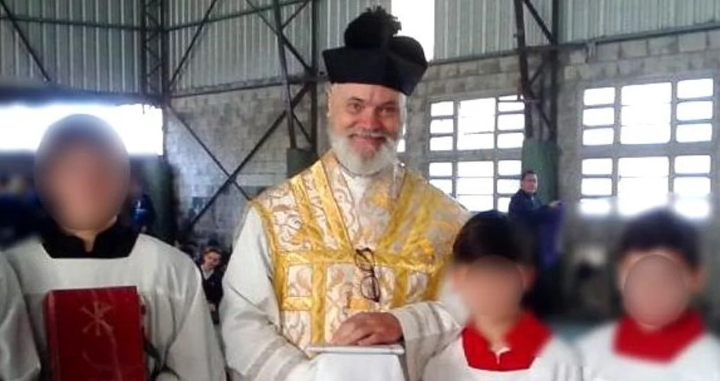 Sobreseyeron al cura acusado de abusar de sus alumnos: a una semana del juicio, la causa prescribió | Actualidad