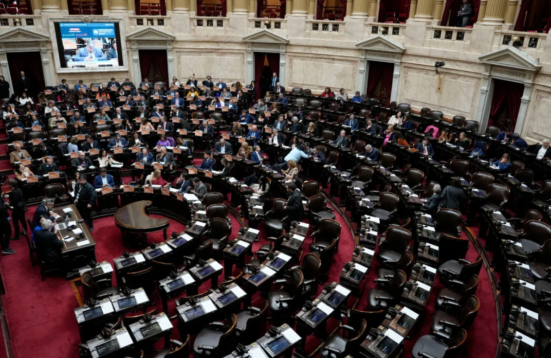 Diputados apura una ley de emergencia para el Garrahan: exige al Gobierno suba de sueldos | Política
