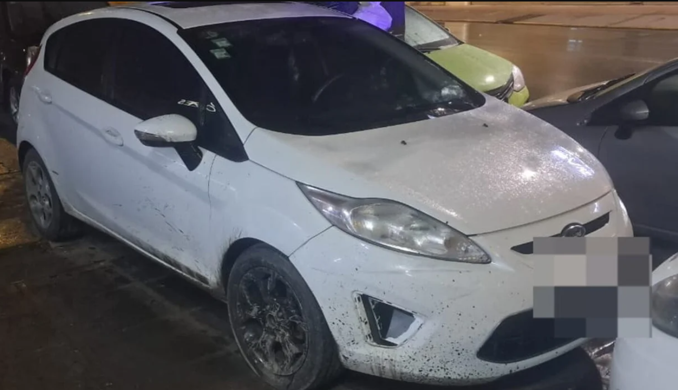 Una joven fue detenida por balear la casa de su exnovia | Actualidad