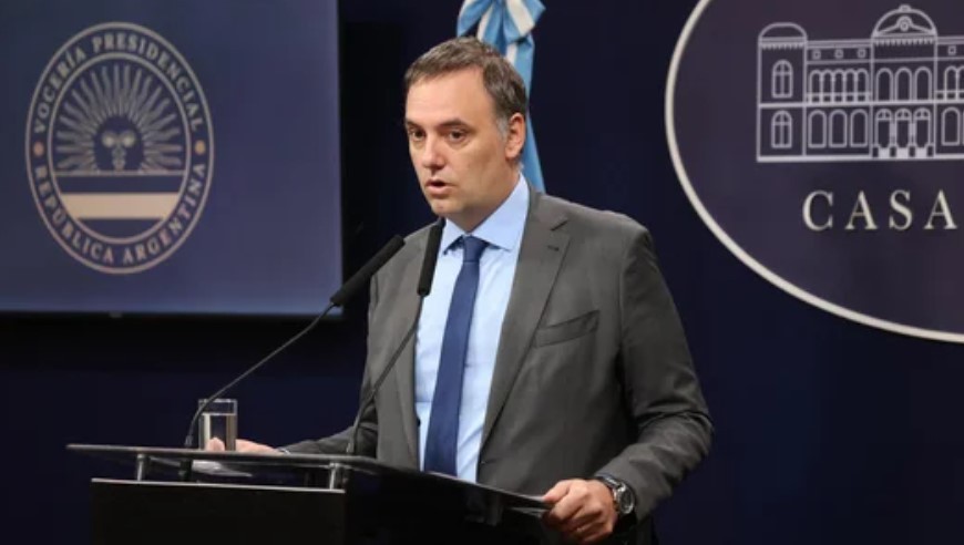 Adorni explicó cómo serán evaluados los médicos que vuelvan a rendir el examen de residencias | Política