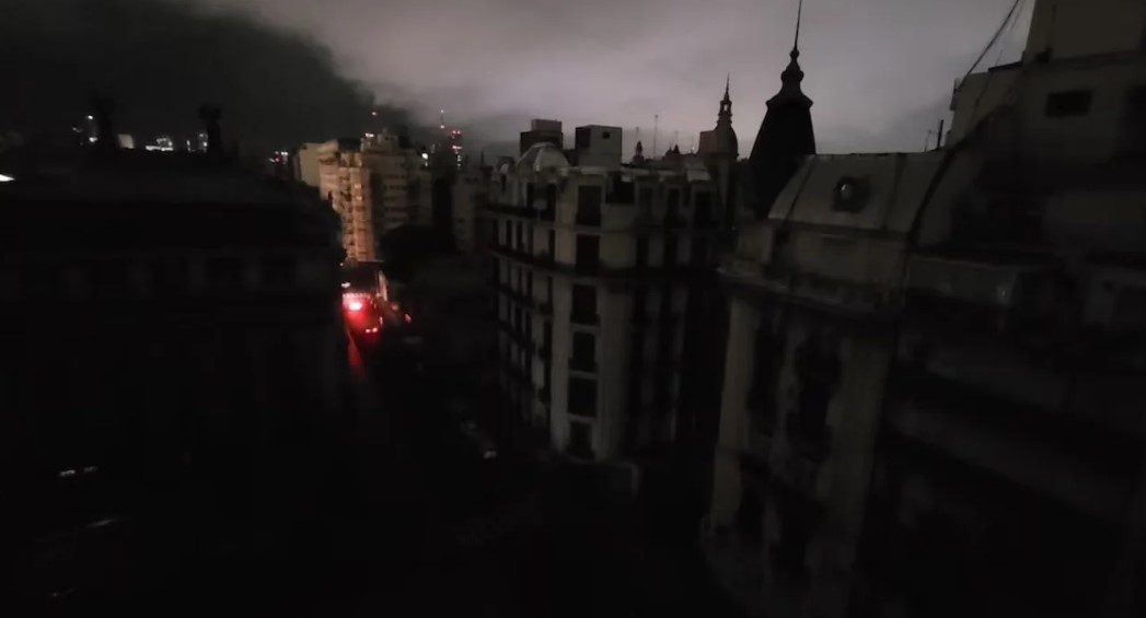 Un apagón masivo afectó a más de medio millón de usuarios en el AMBA | Actualidad