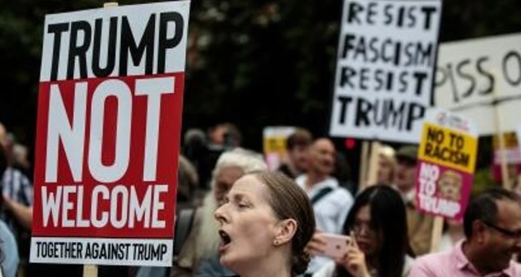 Protestas masivas en Escocia contra la visita de Trump | Internacionales