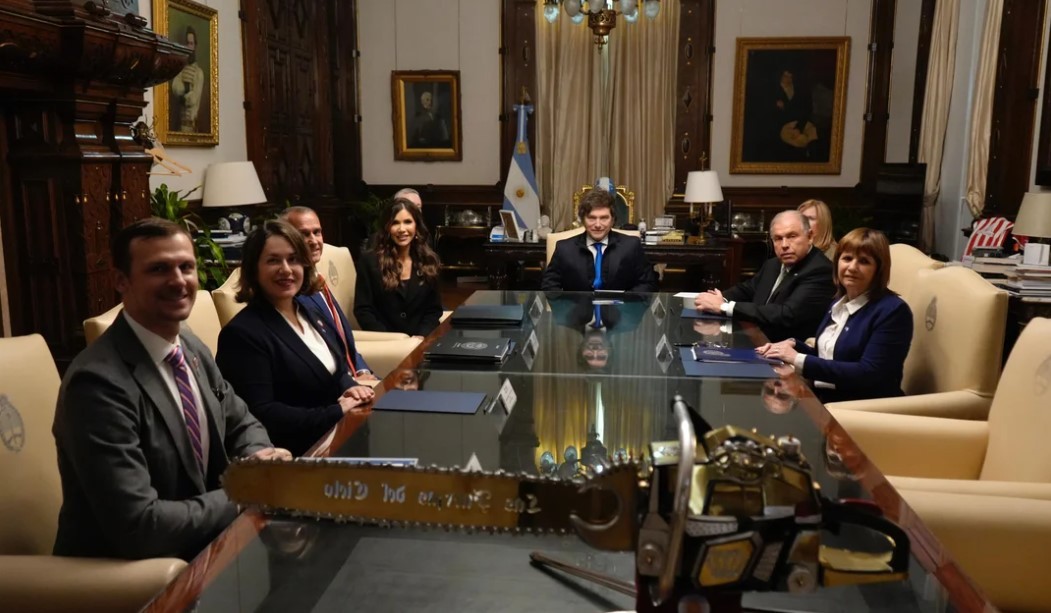 El Gobierno acordó con EE.UU. cooperar en seguridad y firmó el ingreso al Programa de Exención de Visas | Política