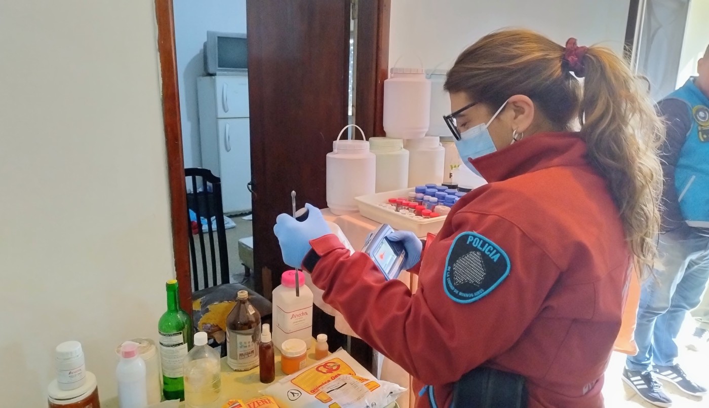 Breaking Bad "Sarandí": cierran un laboratorio clandestino en Avellaneda que producía 14 mil pastillas de éxtasis | Actualidad