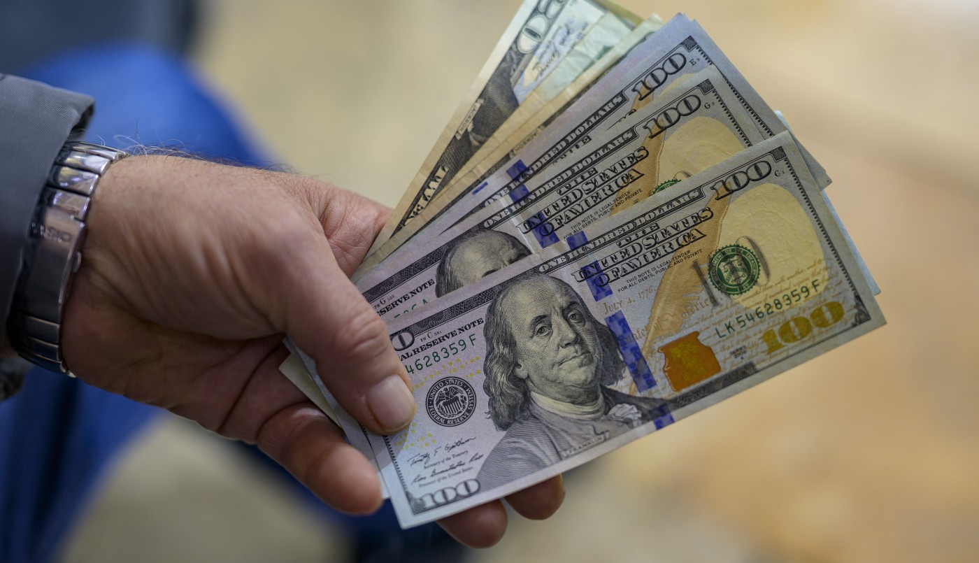 Sigue la presión sobre el dólar: el oficial saltó a $ 1.350 | Economía