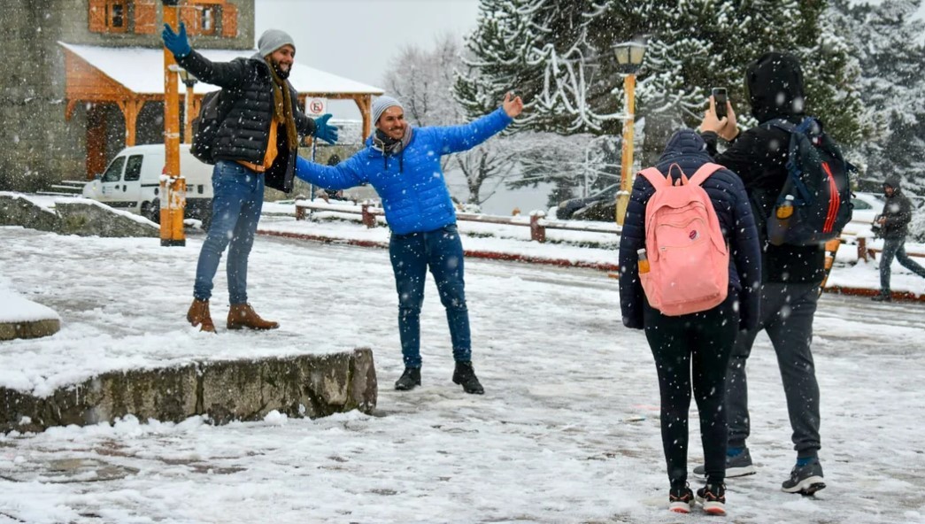 Vacaciones de invierno 2025: cayeron los viajes y el gasto de turistas por el país | Economía