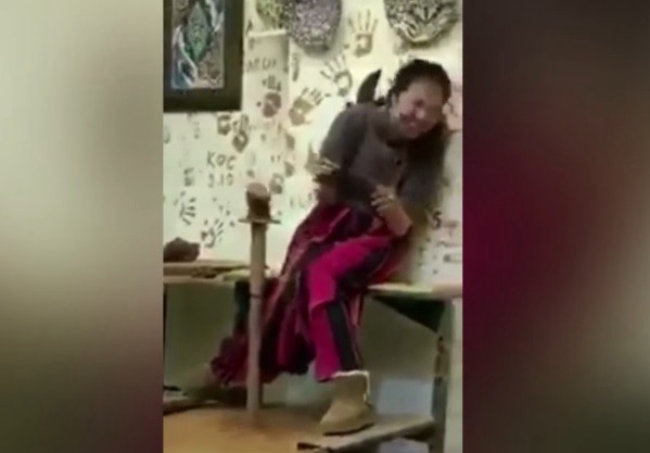 Video: la chica estaba en su primera clase de alfarería y la figura que formó la tentó muchísimo | Curiosidades