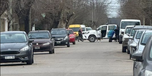 Un policía se atrincheró en su casa tras sufrir una crisis por el fallecimiento de su hijo | Actualidad