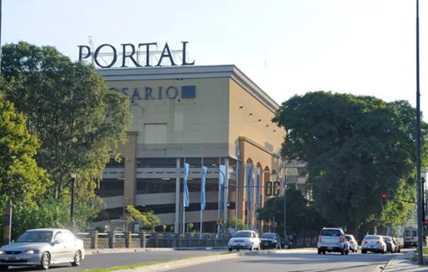 Intentó robarse un aire acondicionado de un shopping y se arrojó al vacío: fue detenido | Actualidad