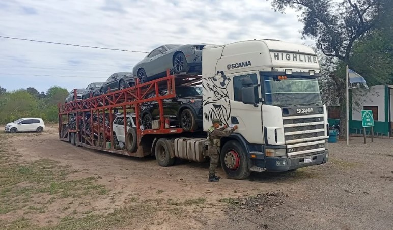 Formosa: secuestran ocho autos de alta gama y dos motos por supuestas maniobras de contrabando | Política