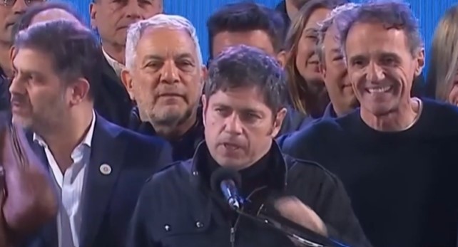 Axel Kicillof celebró el triunfo de Fuerza Patria: “Una victoria aplastante” | Política