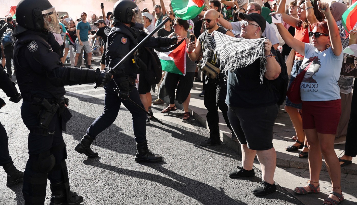 Vuelta a España: manifestantes propalestina impidieron el fin de la prueba en Madrid | Internacionales