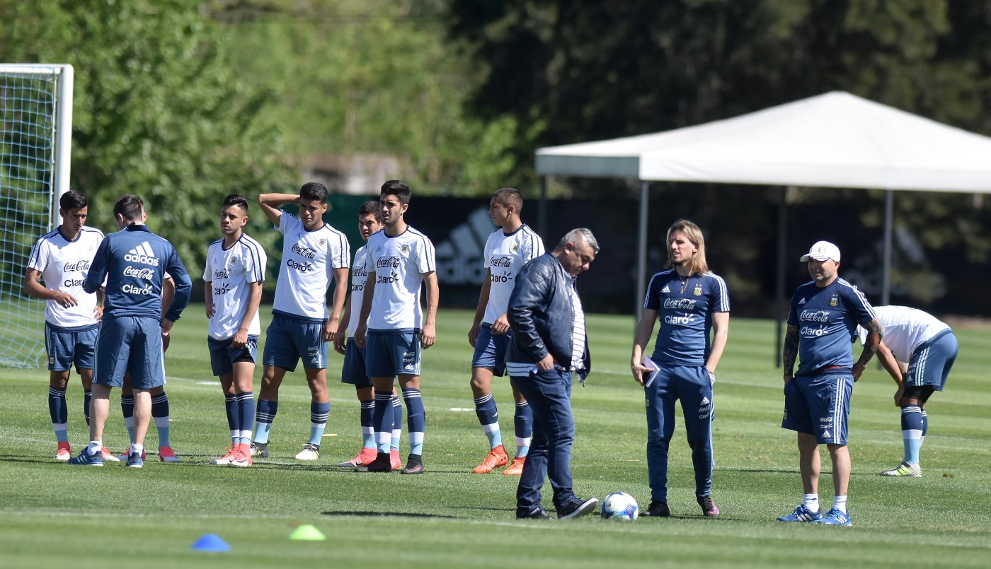 El día después: Sampaoli dio "licencia optativa", pero Messi y Mascherano se recluyen en Ezeiza | Deportes