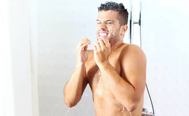 EXperimento: se duchó una semana con agua fría y esto fue lo que le pasó | Curiosidades