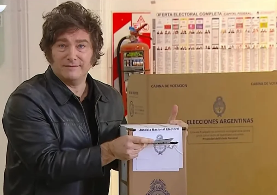 Javier Milei votó en la Universidad Tecnológica Nacional | Política