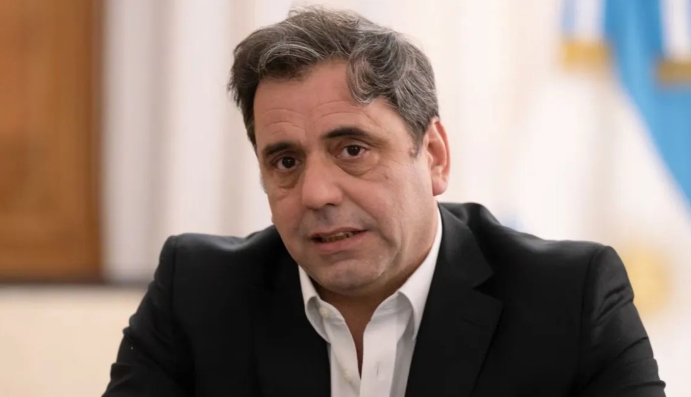 Otra salida en el Gobierno: Lisandro Catalán renunció como ministro del Interior | Política