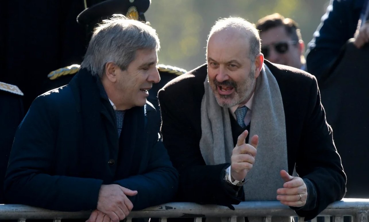 El Gobierno avanza con una agresiva agenda de privatizaciones de empresas clave de transporte y energía | Política