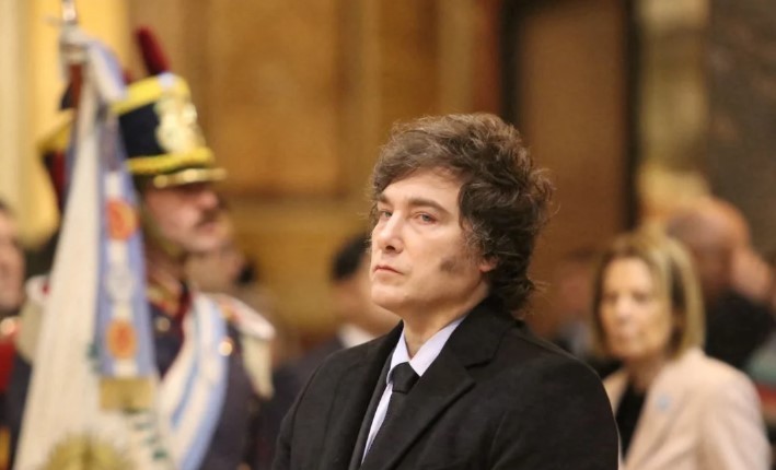 Milei reunió a más de 100 diputados y senadores de La Libertad Avanza-PRO en la Casa Rosada | Política