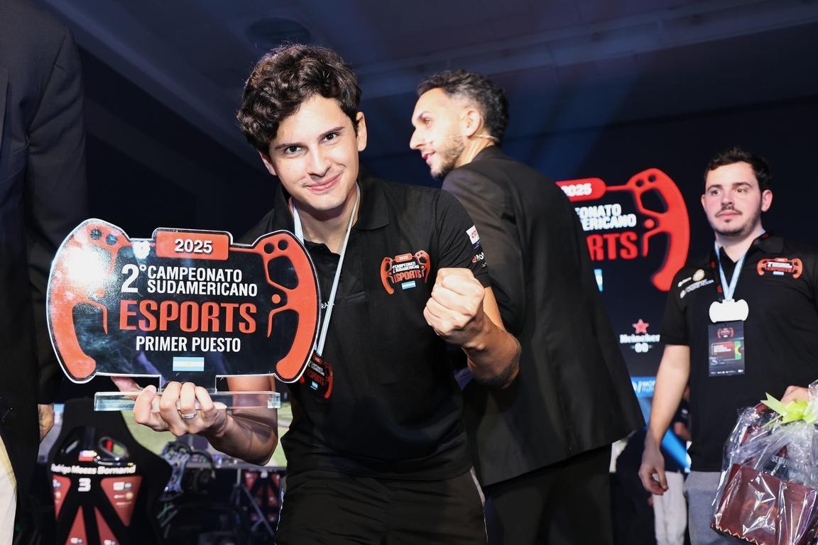Luiz Felipe Tavares se quedó con el segundo Campeonato Sudamericano de eSports de la FIA | Deportes