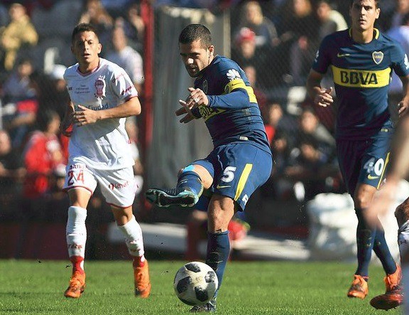 Partido caliente: el duro cruce de Gago con el árbitro Rapallini | Deportes