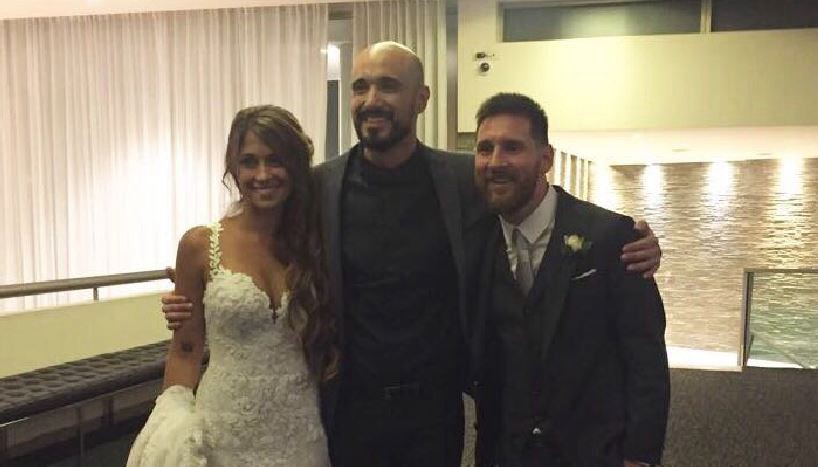 La GRAN sorpresa de Messi: el video del emotivo llanto de Antonela mientras cantaba Abel Pintos | Espectáculos