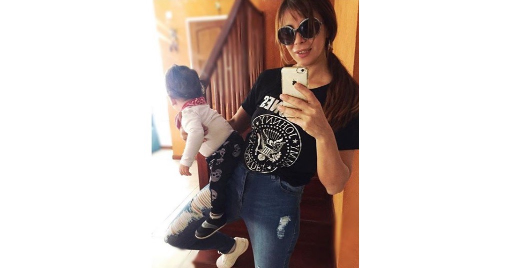 Ximena Capristo genera polémica en las redes por esta foto amamantando a su hijo | Espectáculos