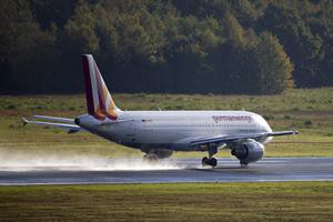 Un avión de Germanwings aterrizó de imprevisto por una "pérdida de aceite" | Internacionales