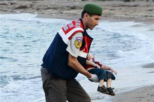 "Apenas vi a Aylan Kurdi, se me heló la sangre", dijo la fotógrafa que retrató la muerte del chico sirio | Internacionales