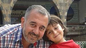 Este es el refugiado sirio que recibió la zancadilla de la periodista húngara | Internacionales