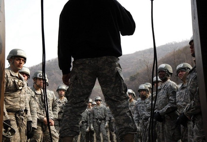Un soldado sobrevivió 23 días en la selva comiendo semillas y carne cruda | Internacionales
