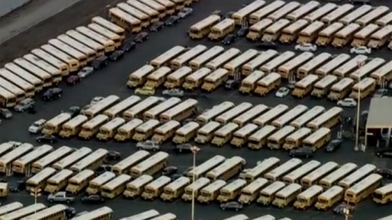 Cierran 900 colegios en Los Ángeles tras una amenaza de bomba | Internacionales