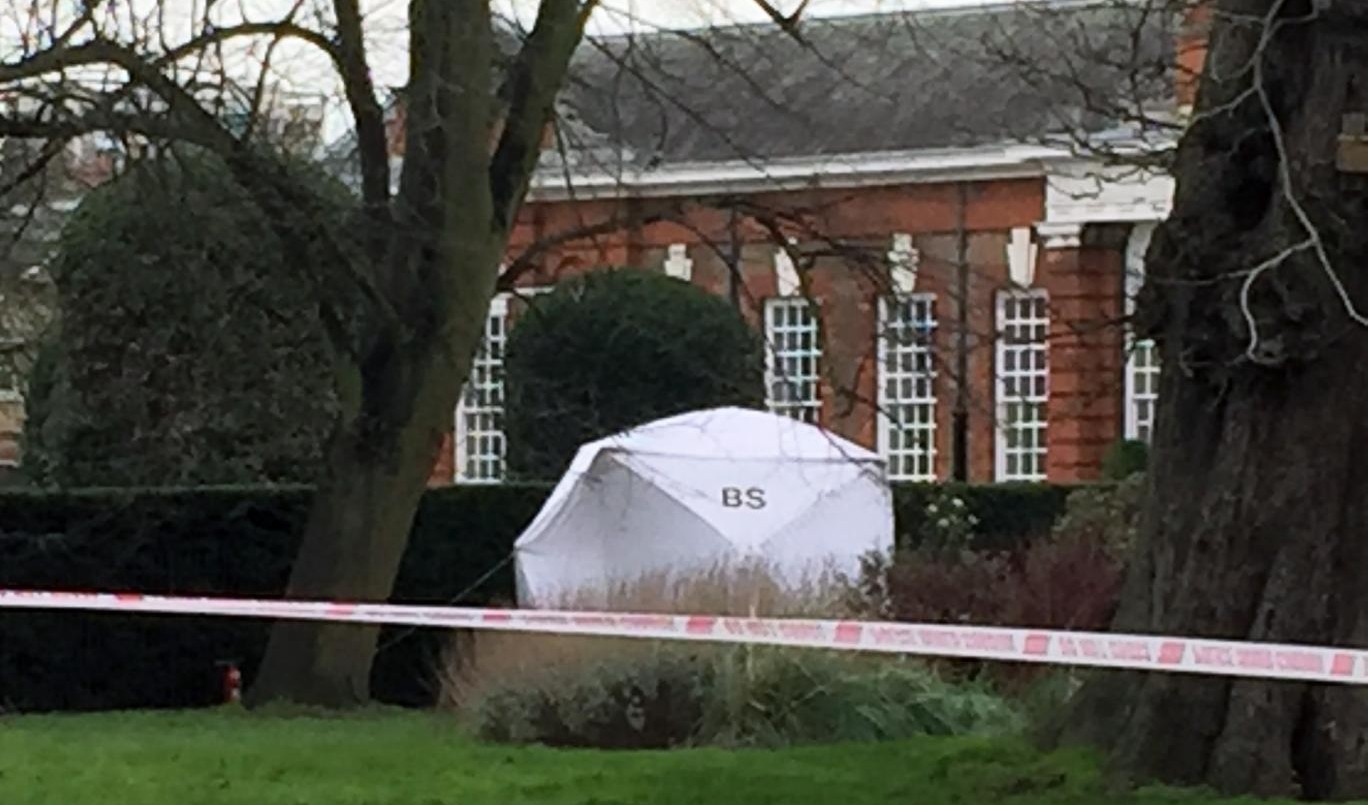 Un hombre se quemó a lo bonzo frente al Kensington Palace de Londres | Internacionales