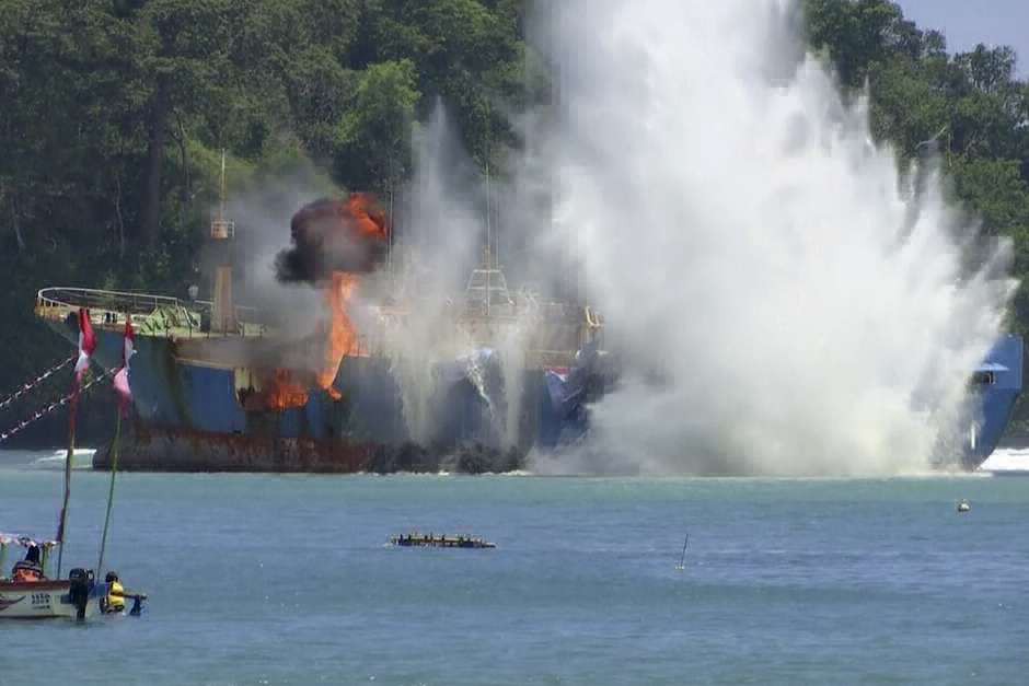 Volaron a un pesquero ilegal buscado durante años por Interpol | Internacionales