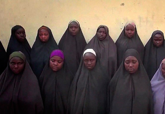 Un video de Boko Haram muestra vivas a varias de las niñas secuestradas | Internacionales
