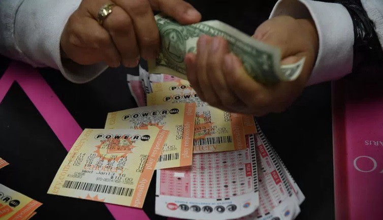 Afortunado: Un solo ganador se llevó más de 429 millones dólares del Powerball | Internacionales